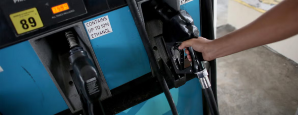 gasoline pump (c) Getty Images